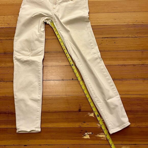 J. Crew 8” toothpick ankle Jean in white denim. Size 28. - Picture 10 of 13